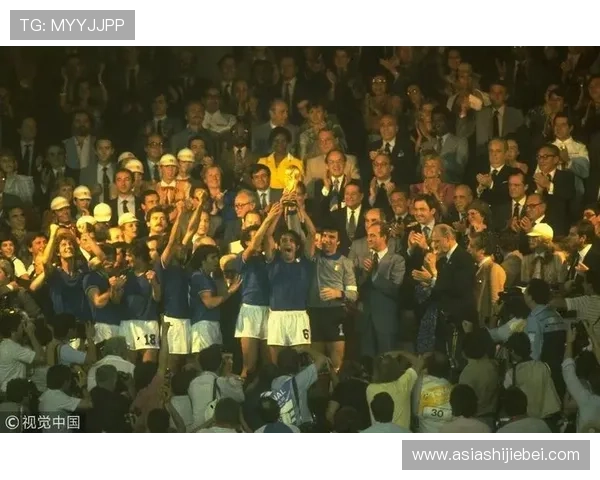 详细解析世界杯历史上的重大转折点和关键赛事背后的精彩瞬间